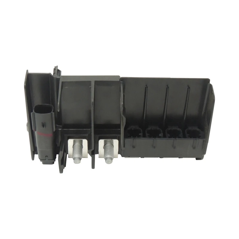 84335366 Блок предпазители автомобилни батерията в отделението на двигателя Подходящ за Chevrolet Malibu 1.5 2.0 2016-2020