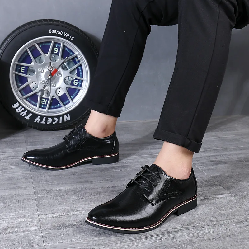 Корейската версия на модерен бизнес мъжки кожени обувки с остър бомбе, мъжки ежедневни обувки, модни мъжки тънки обувки
