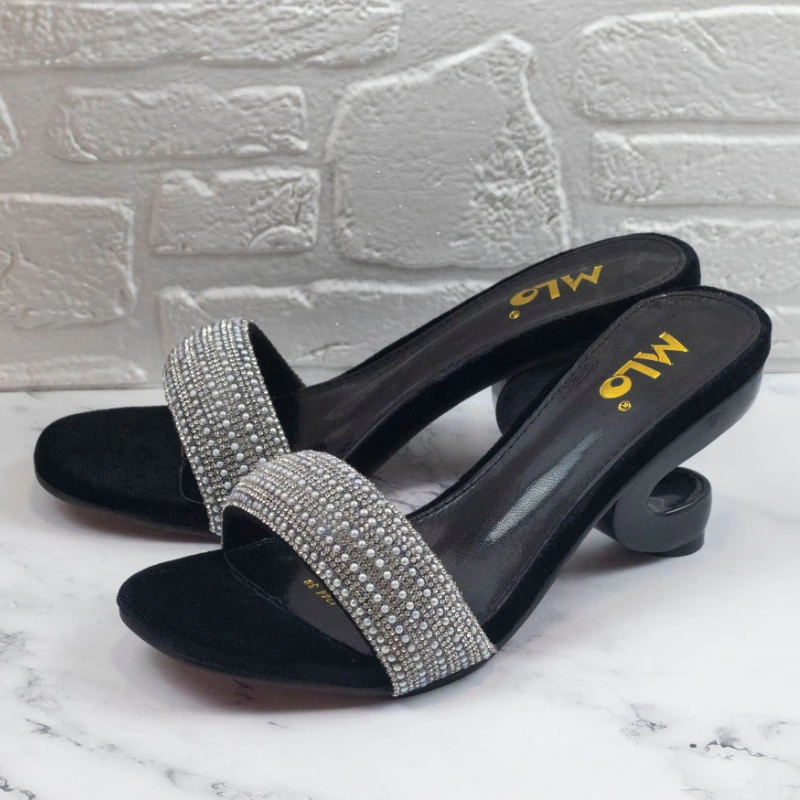 Дамски сандали-гладиатори са с необичайно висок ток с отворени пръсти, елегантни джапанки с перли, дамски летни обувки, чехли с кристали