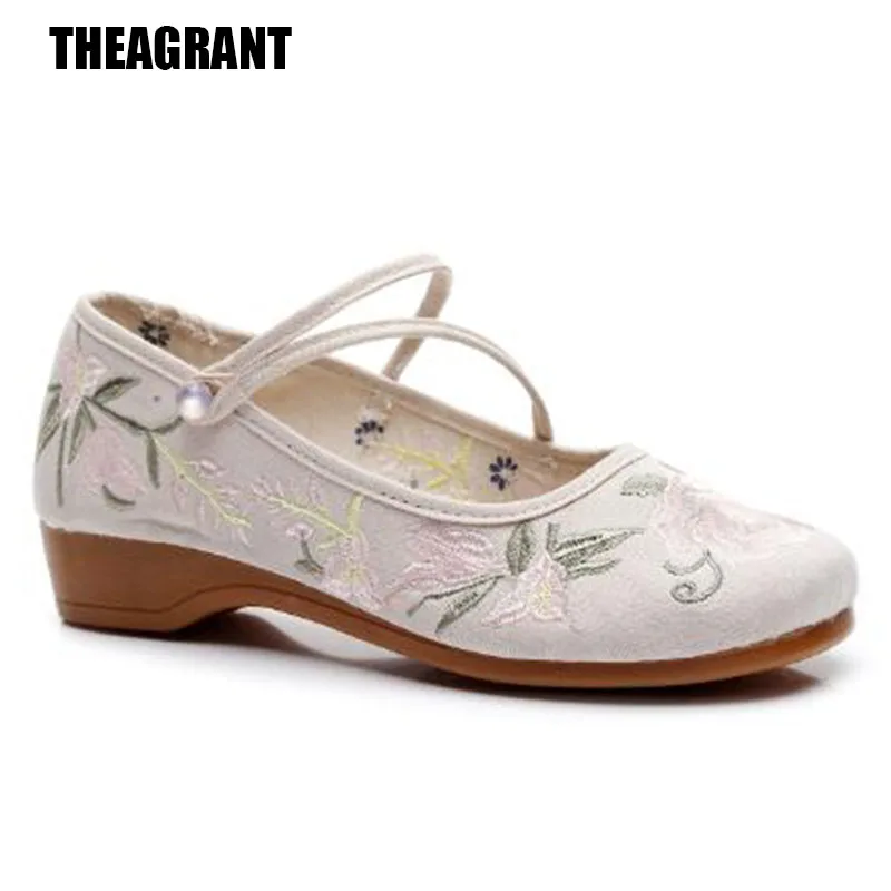 THEAGRANT/2023 г. Пролетно Парусиновая дамски обувки в стил ретро с каишка на щиколотке и бродирани цветя Дамски обувки на танкетке в национален стил Mary Janes WHH3012