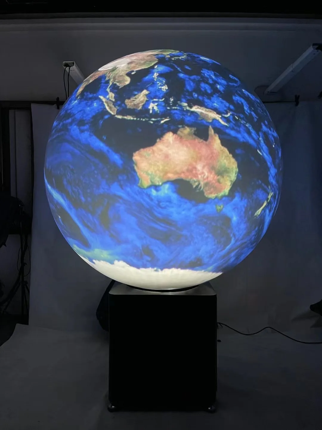 Проекция на 360 градуса на Външния обектив рибешко око отвън проектор за сферичен купол глобус
