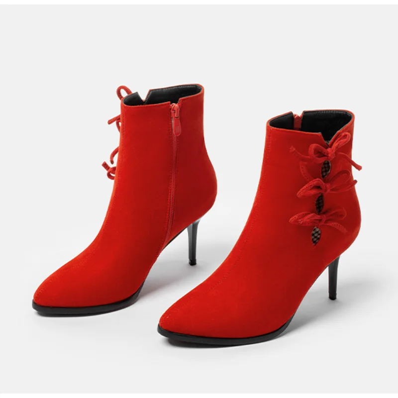 Дамски обувки; сезон есен-зима; модерни, универсални Нови пикантни обувки с Остри пръсти и пеперуда; сладък дамски обувки с височина 8 см; големи размери 32-48